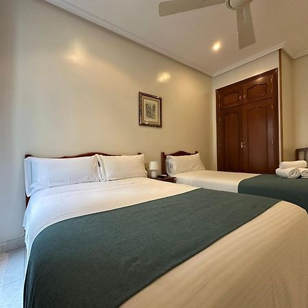 Hostal Villamanez Madrid Bagian luar foto
