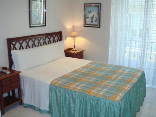 Hostal Villamanez Madrid Bagian luar foto